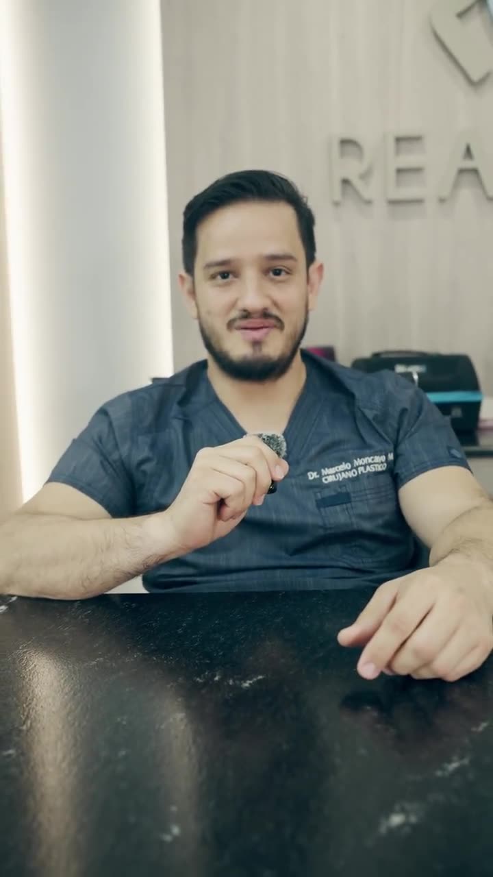 Paciente de Real·C contando su experiencia junto al Dr. Marcelo Moncayo